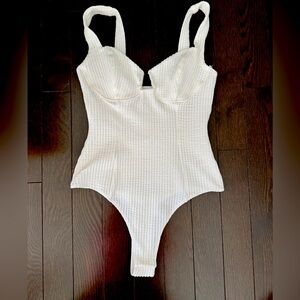 Never worn ASTR medium bodysuit